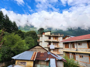 Hotel Solitaire Inn
